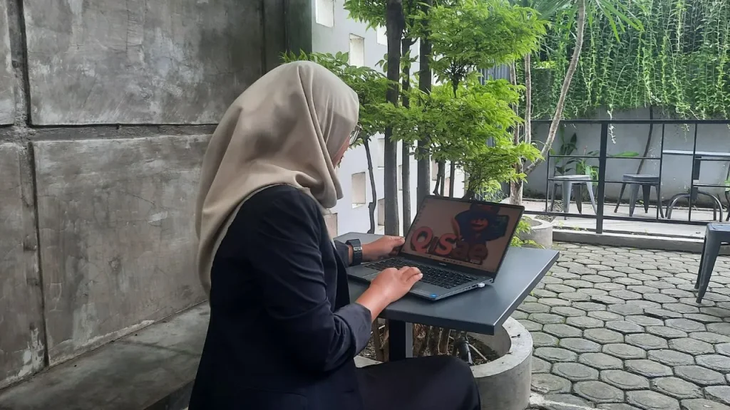 menggunakan desain website responsif