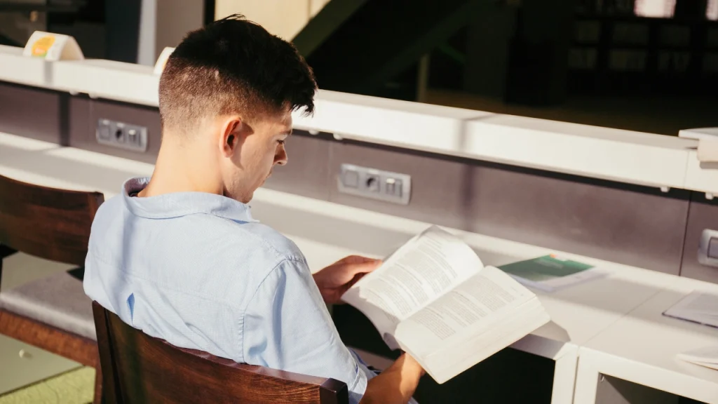 Teknik Membaca Terbalik